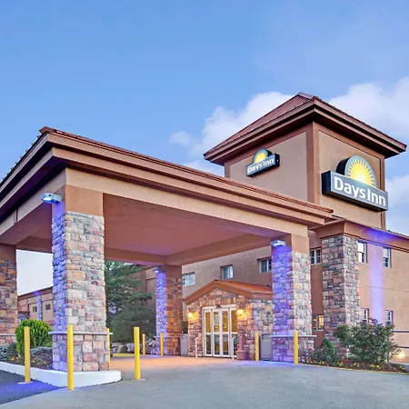 Days Inn By Wyndham Ridgefield Nj